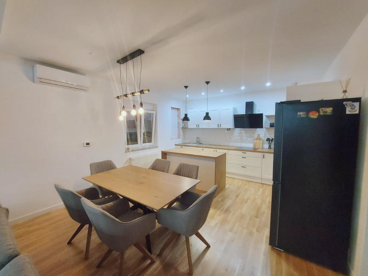 Apartman Konfidenca *